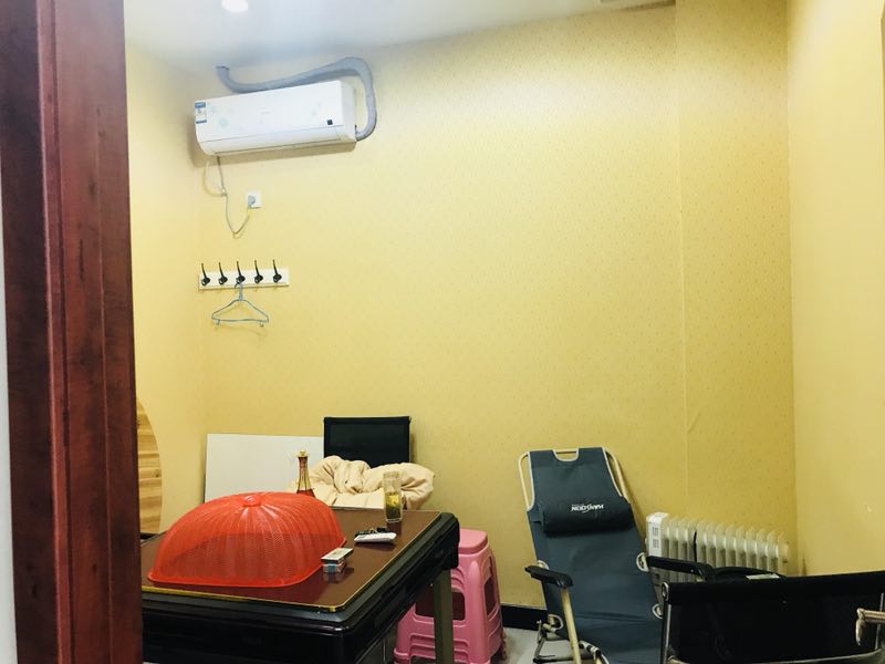 商铺105室