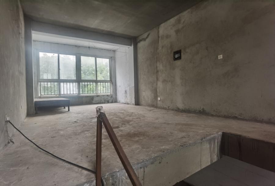 江都区津萃园3幢102室-4