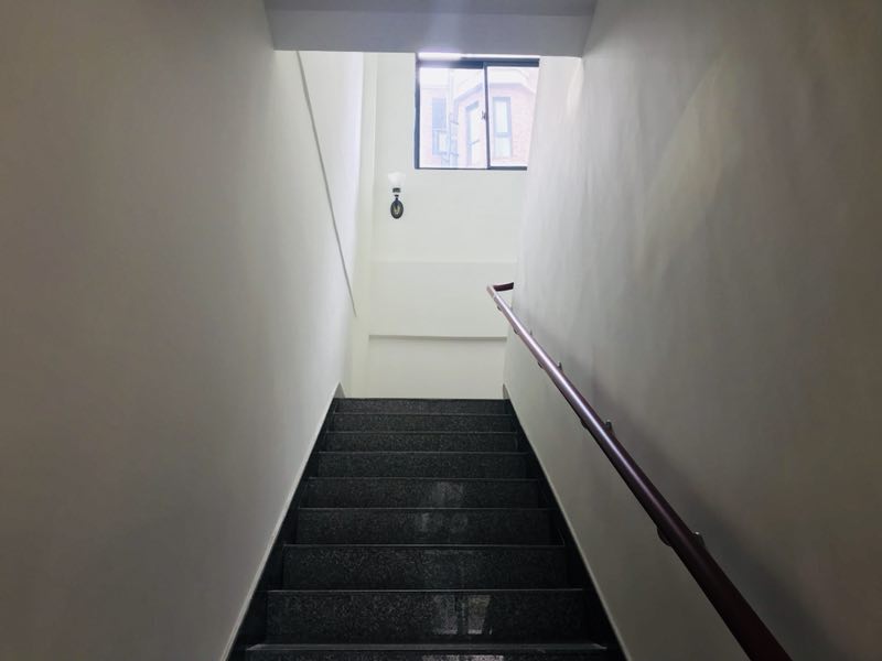 商铺106室