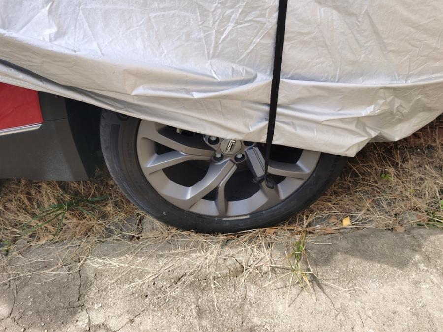 观致牌汽车一辆：6711-2