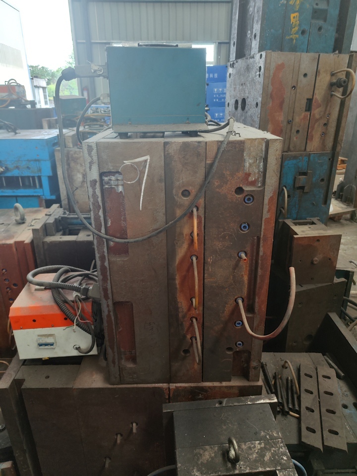门护板总成模具11个-2