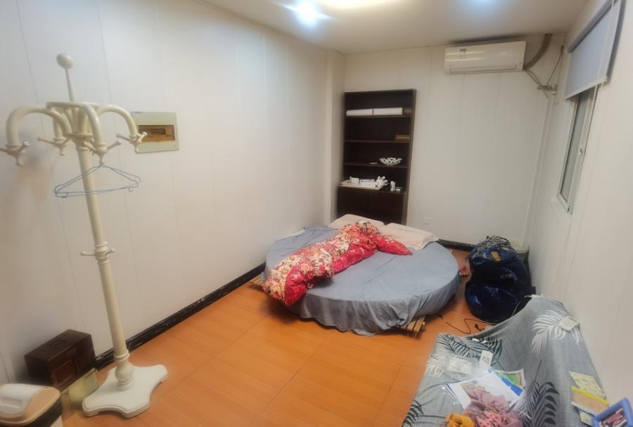 三江百货广场C幢22室-3
