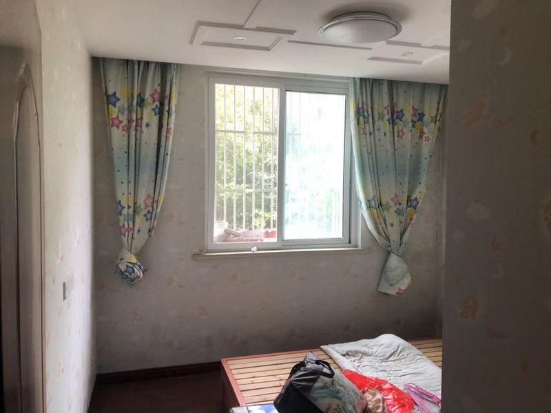 丽江花园22幢103室